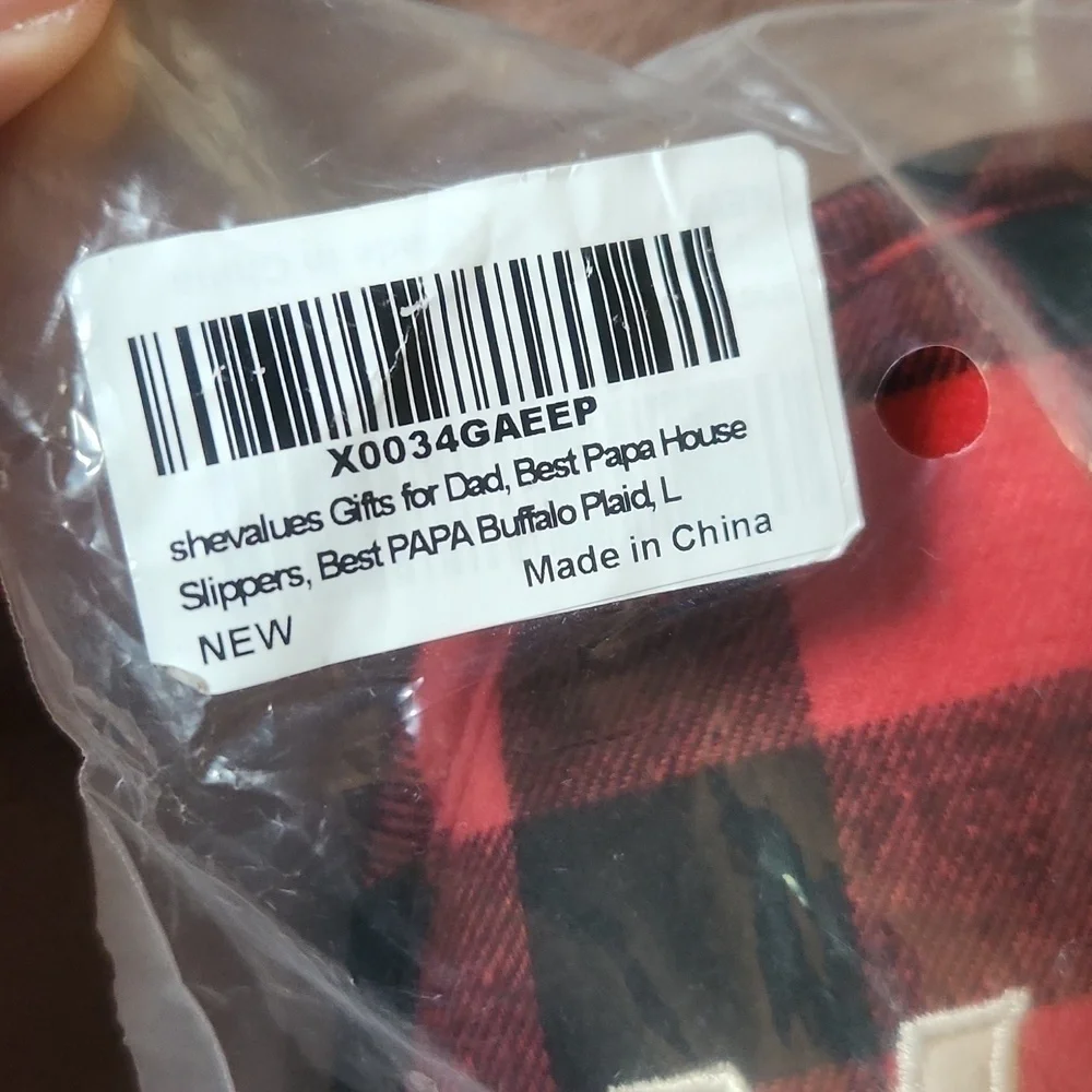 Best Papa Buffalo Plaid Slippers Size Large, Mens 8-9